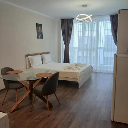 Chantrer Apartment Burgas
